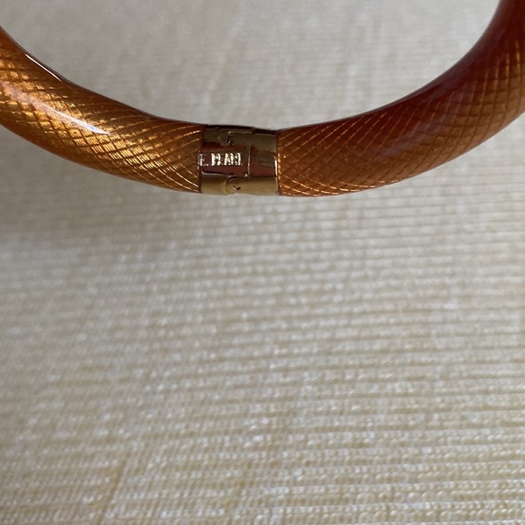 Vintage. Erwin Pearl Snakeskin Bangle Bracelet. Red. - Picture 6 of 6